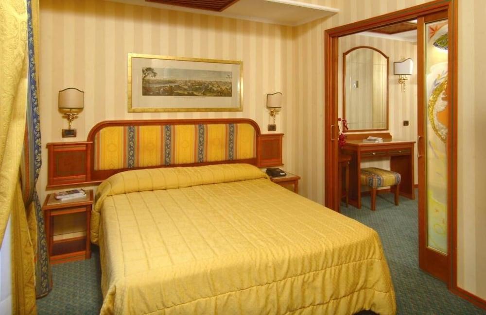 Hotel Regno Roma Ngoại thất bức ảnh