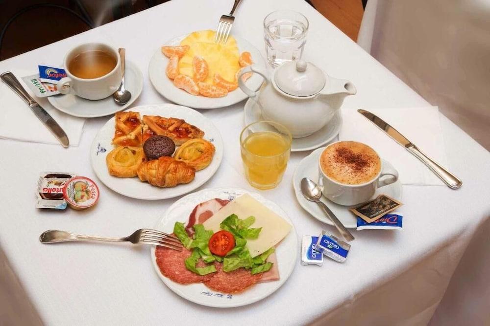 Hotel Regno Roma Ngoại thất bức ảnh