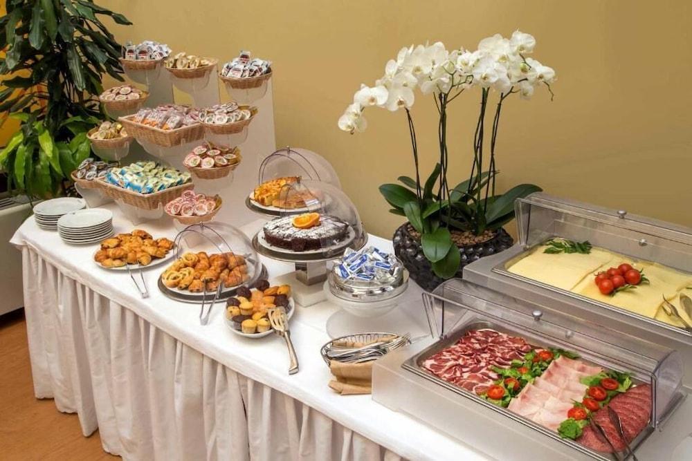 Hotel Regno Roma Ngoại thất bức ảnh