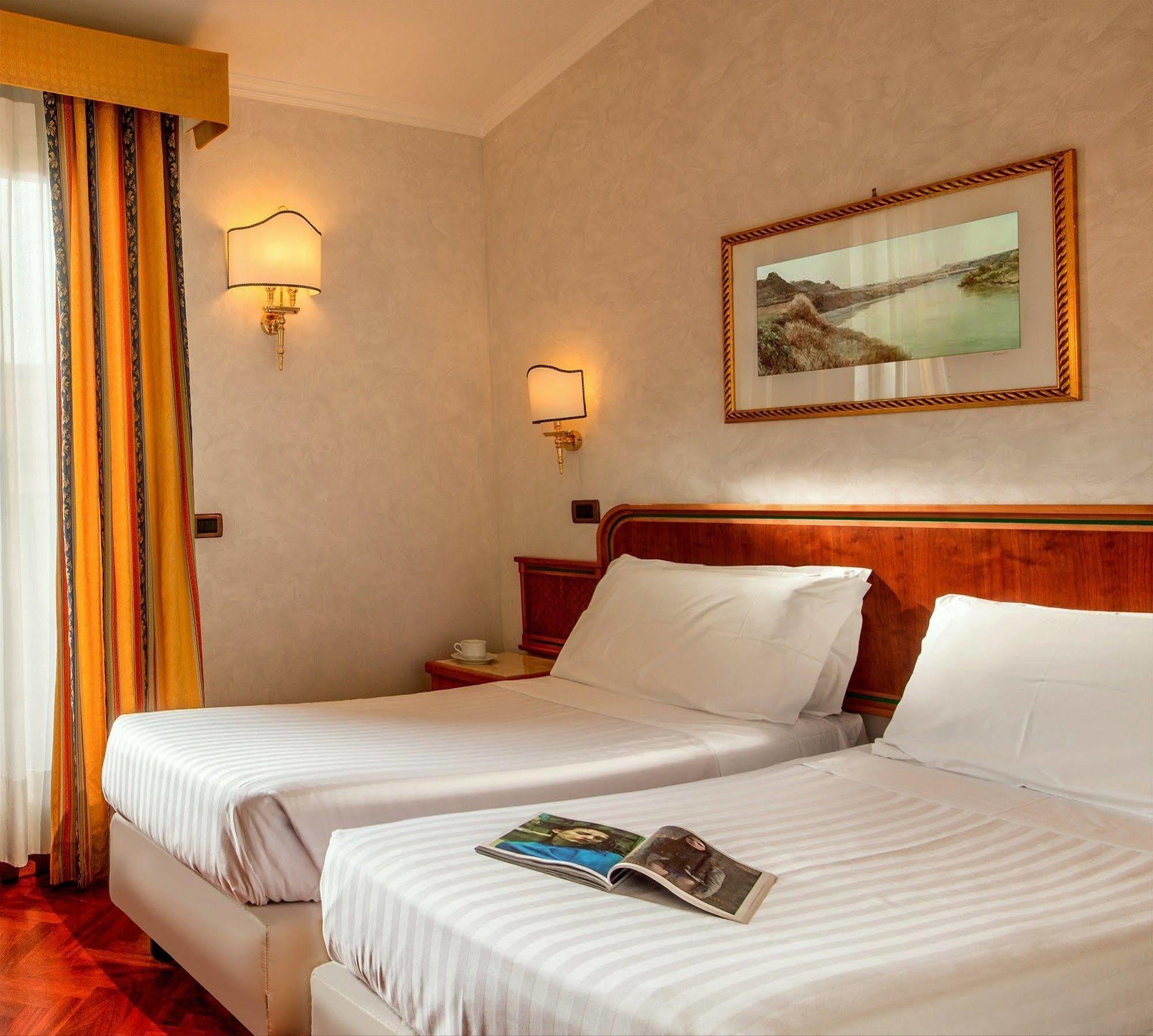 Hotel Regno Roma Ngoại thất bức ảnh